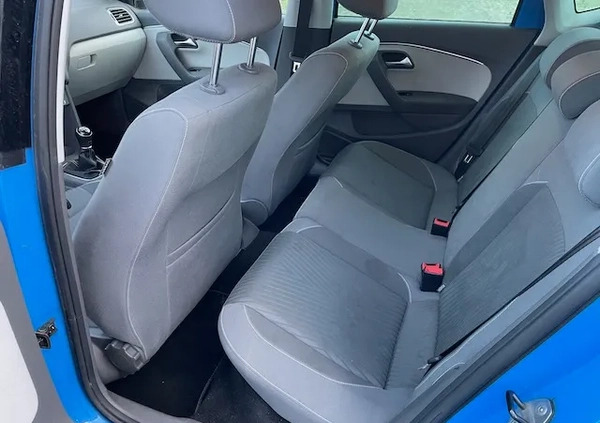 Volkswagen Polo cena 14900 przebieg: 159000, rok produkcji 2014 z Piaseczno małe 154
